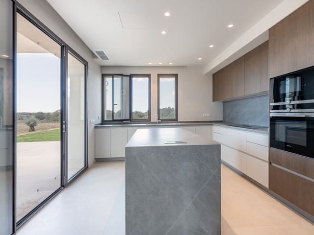 5 soveværelse Finca/Landehus til salg i Santanyí med swimmingpool garage - € 3.950.000 (Ref: 8250286)