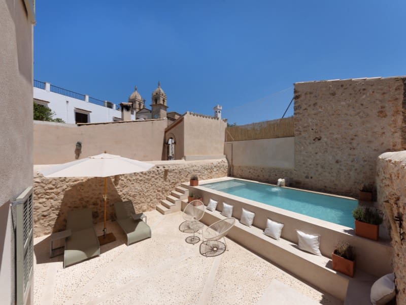 3 soveværelse Villa til salg i Algaida med swimmingpool garage - € 1.190.000 (Ref: 8263694)