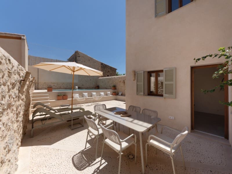 3 soveværelse Villa til salg i Algaida med swimmingpool garage - € 1.190.000 (Ref: 8263694)