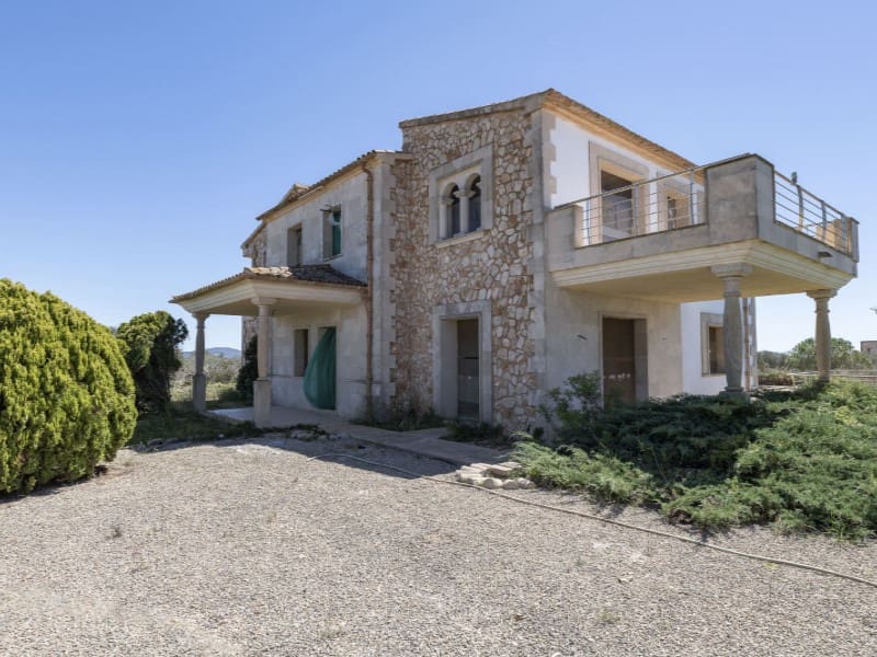 6 soveværelse Finca/Landehus til salg i Campos med swimmingpool garage - € 1.395.000 (Ref: 8300771)