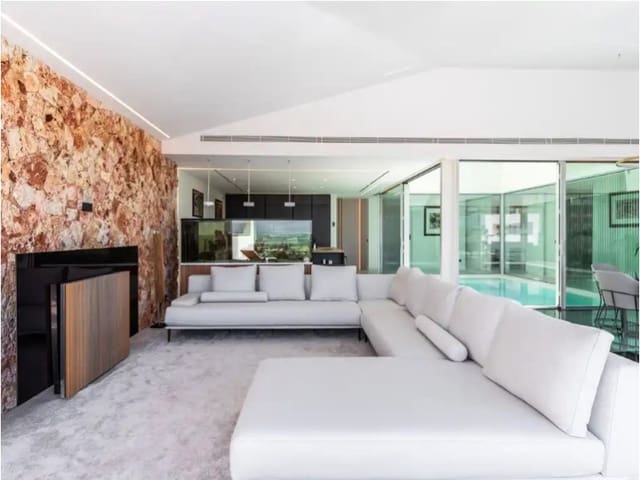 4 bedroom Villa for sale in Costitx with pool garage - € 2,995,000 (Ref: 8399021)