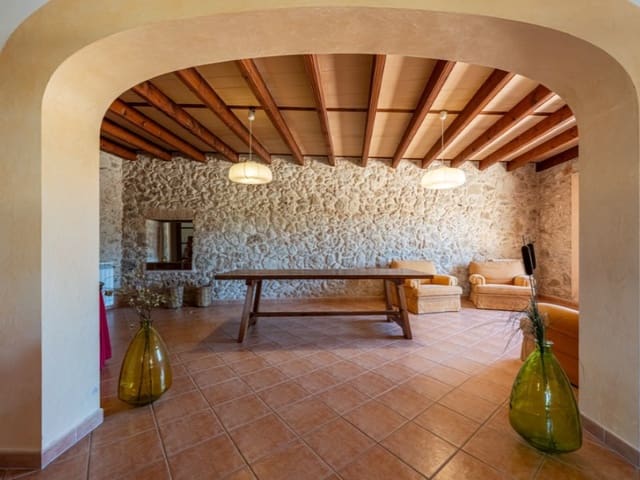 7 slaapkamer Finca/Landhuis te koop in Lloret de Vista Alegre met zwembad garage - € 2.650.000 (Ref: 8407559)