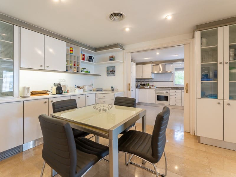 4 sovrum Villa till salu i Llucmajor med pool garage - 3 875 000 € (Ref: 8416195)