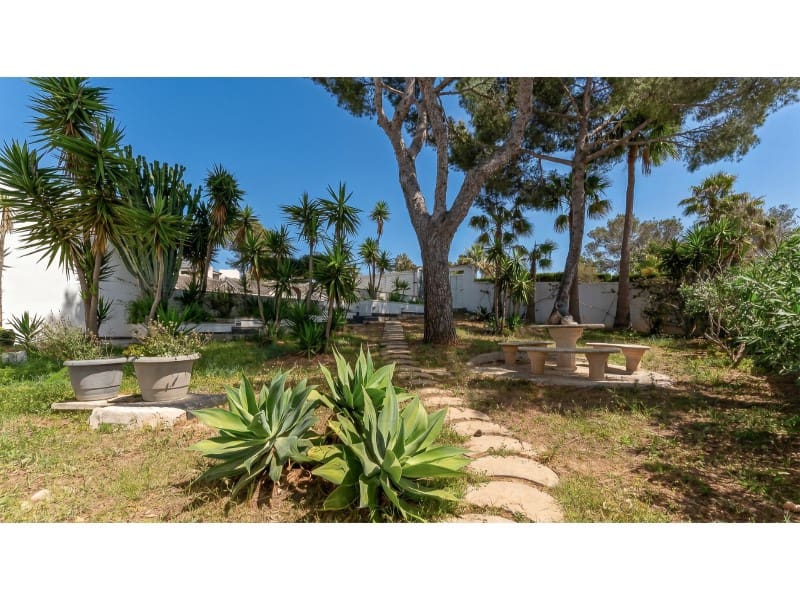 4 sovrum Villa till salu i Llucmajor med pool garage - 3 875 000 € (Ref: 8416195)