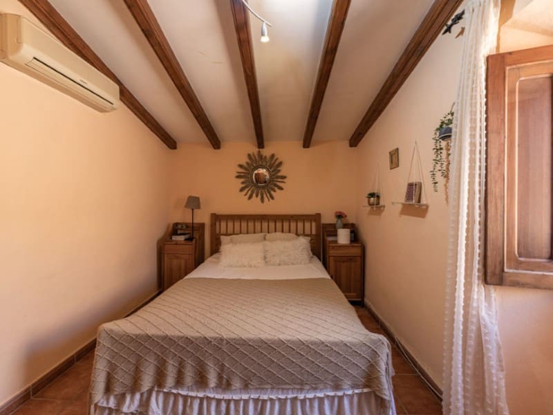 3 soverom Villa til salgs i Alaro - € 695 000 (Ref: 8421813)