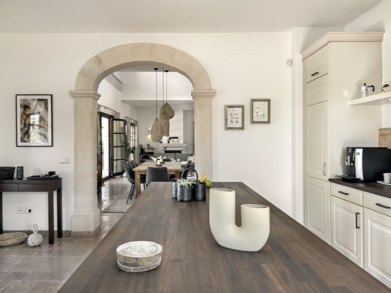 4 sypialnia Finka/Dom wiejski na sprzedaż w Llucmajor z basenem garażem - 3 900 000 € (Ref: 8439131)