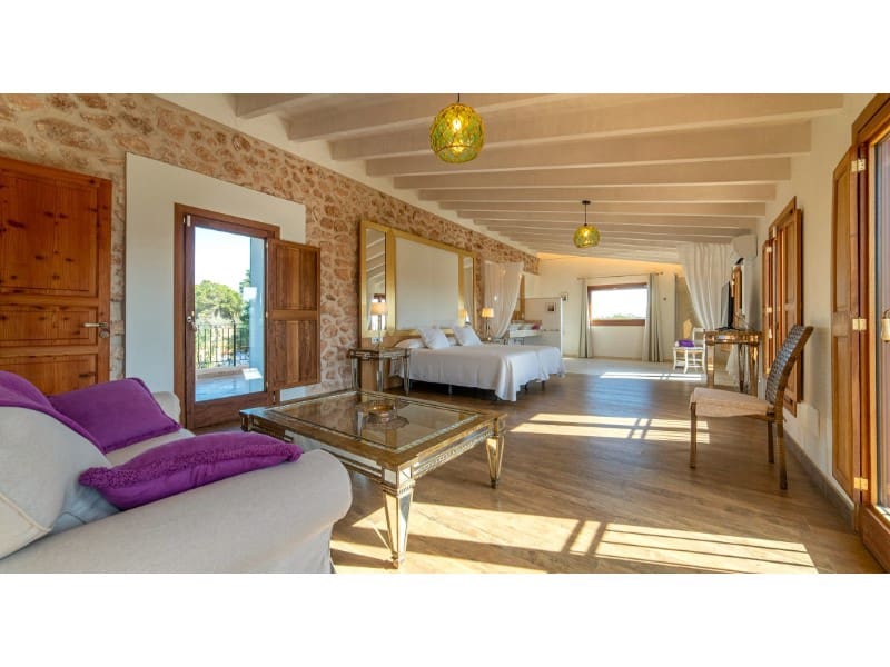 5 sovrum Finca/Hus på landet till salu i Llucmajor med pool - 2 980 000 € (Ref: 8440756)