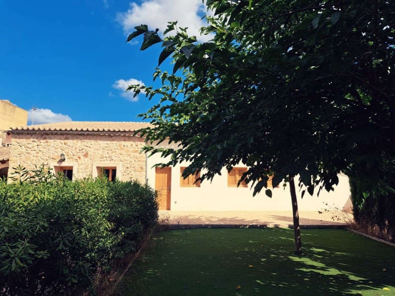 8 sypialnia Willa na sprzedaż w Santa Maria del Cami z basenem garażem - 1 299 000 € (Ref: 8446053)