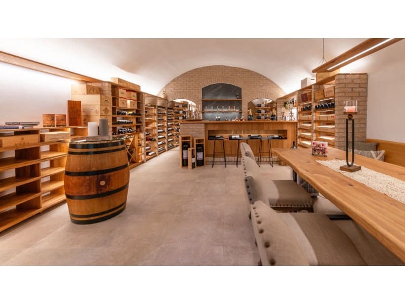 5 soveværelse Finca/Landehus til salg i Porreres med swimmingpool garage - € 4.950.000 (Ref: 8450940)