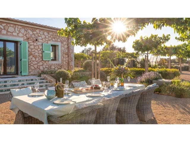 5 soveværelse Finca/Landehus til salg i Porreres med swimmingpool garage - € 4.950.000 (Ref: 8450940)