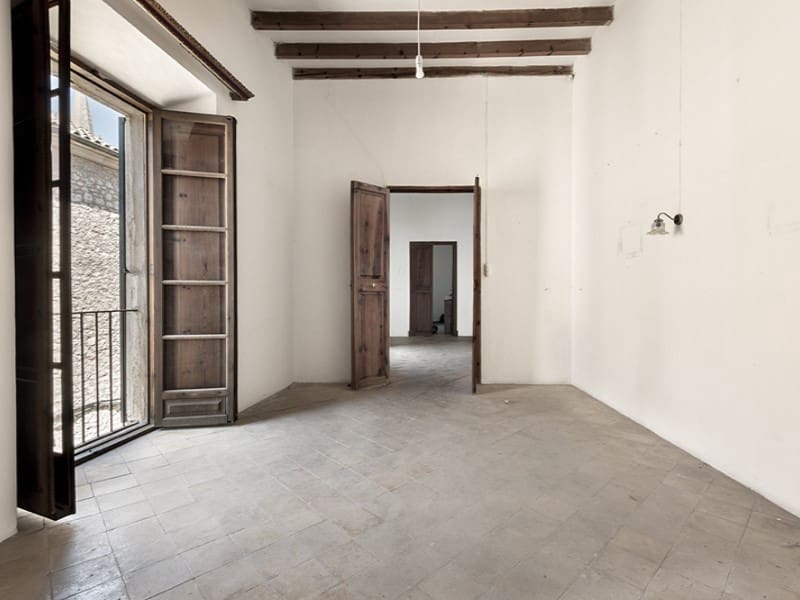 6 soveværelse Villa til salg i Binissalem med garage - € 3.350.000 (Ref: 8470292)