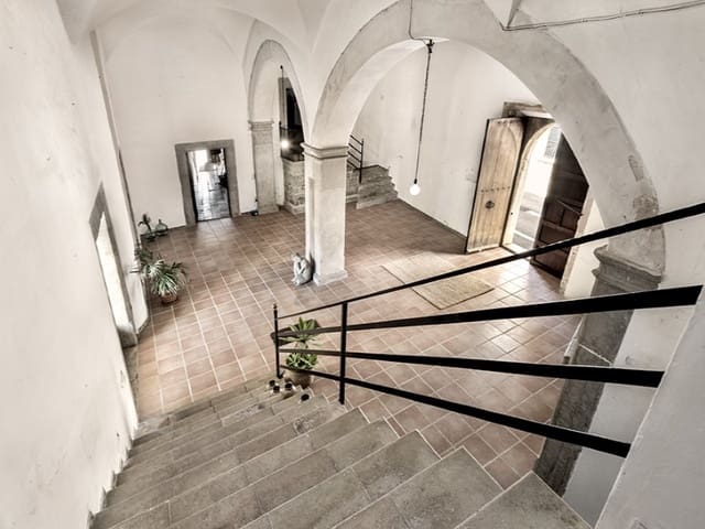 6 soveværelse Villa til salg i Binissalem med garage - € 3.350.000 (Ref: 8470292)