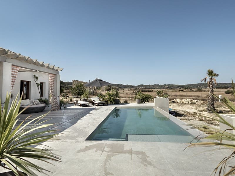 2 soveværelse Finca/Landehus til salg i Sant Joan med swimmingpool - € 1.150.000 (Ref: 8477844)