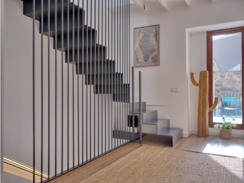 5 soverom Villa til salgs i Alaro med svømmebasseng - € 1 425 000 (Ref: 8557306)