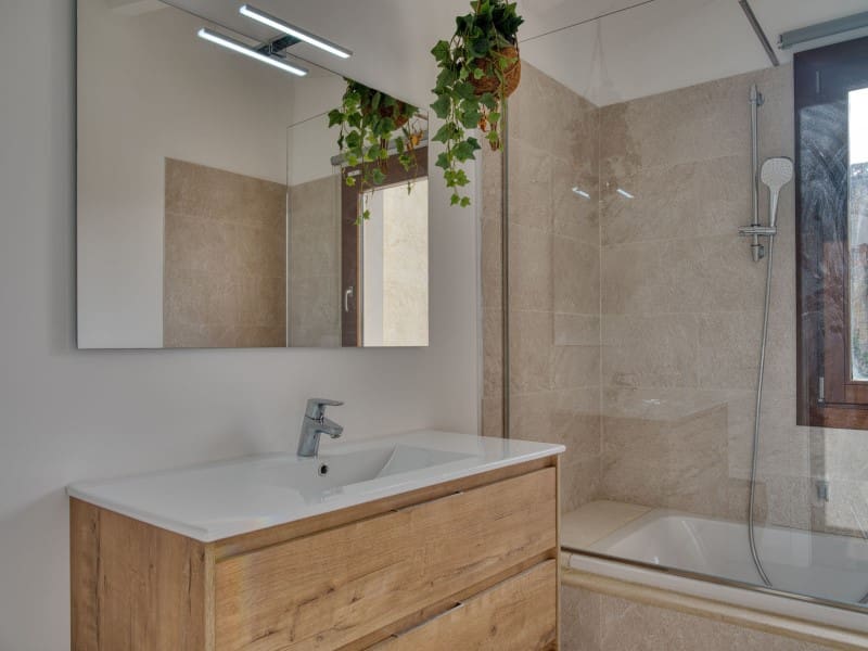 5 soverom Villa til salgs i Alaro med svømmebasseng - € 1 425 000 (Ref: 8557306)