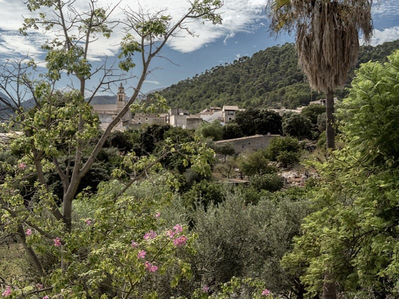 6 soveværelse Finca/Landehus til salg i Selva med swimmingpool - € 4.950.000 (Ref: 8570831)