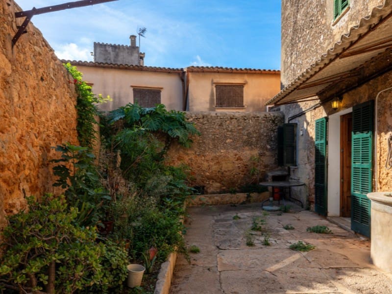 Chalet de 6 habitaciones en Sencelles en venta con garaje - 750.000 € (Ref: 8575006)