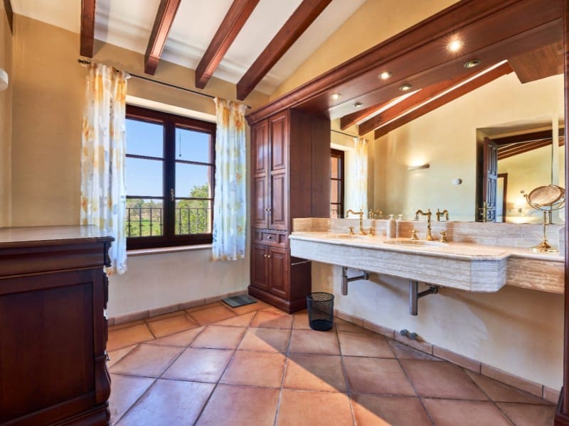 4 bedroom Finca/Country House for sale in Moscari with pool - € 1,980,000 (Ref: 8584413)