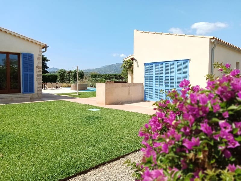 4 soveværelse Finca/Landehus til salg i Selva med swimmingpool - € 2.500.000 (Ref: 8602137)