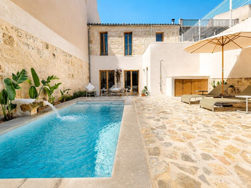 3 bedroom Villa for sale in Maria de la Salud / Maria de la Salut with pool - € 990,000 (Ref: 8612670)