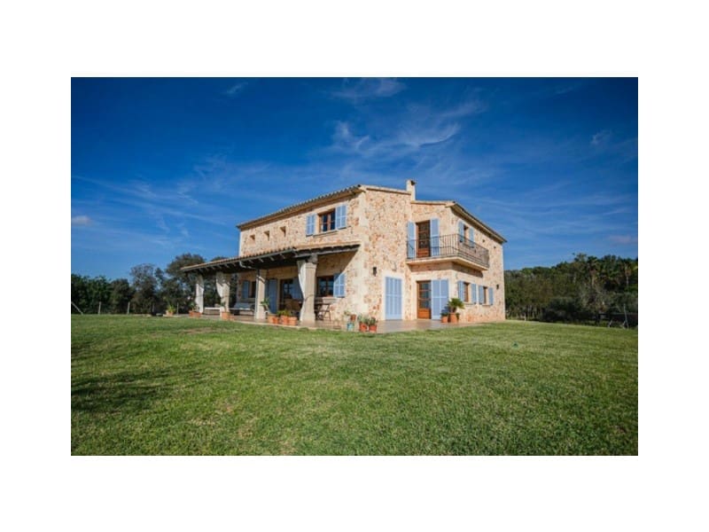 4 bedroom Finca/Country House for sale in Algaida with pool - € 2,250,000 (Ref: 8625430)