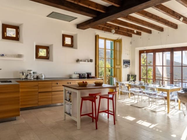 3 soveværelse Finca/Landehus til salg i Sóller med swimmingpool - € 9.800.000 (Ref: 8628477)