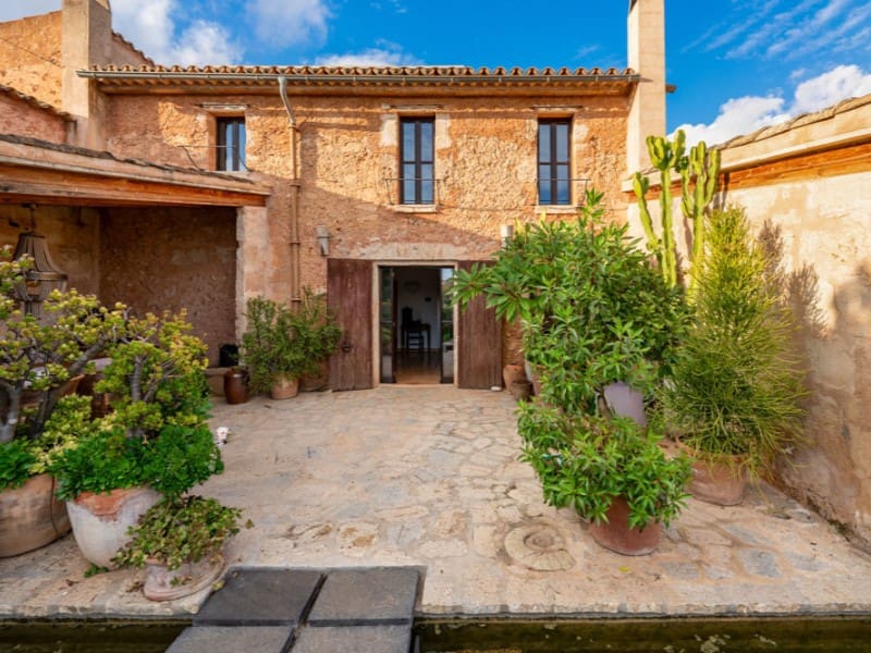 3 bedroom Finca/Country House for sale in Santa Maria del Cami with pool - € 2,900,000 (Ref: 8672219)