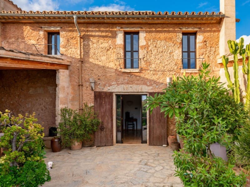 3 bedroom Finca/Country House for sale in Santa Maria del Cami with pool - € 2,900,000 (Ref: 8672219)