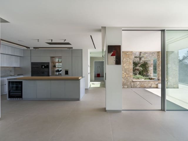 5 soveværelse Villa til salg i Costa de la Calma, Calvià med swimmingpool - € 4.250.000 (Ref: 8703118)