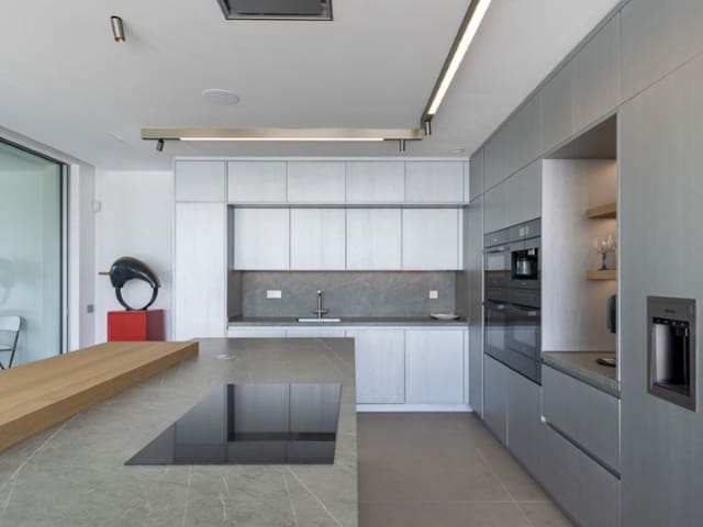 5 soveværelse Villa til salg i Costa de la Calma, Calvià med swimmingpool - € 4.250.000 (Ref: 8703118)