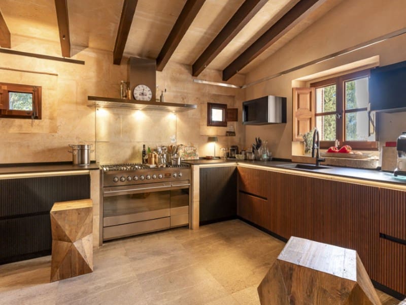 4 soveværelse Finca/Landehus til salg i Porreres med swimmingpool - € 5.800.000 (Ref: 8704243)