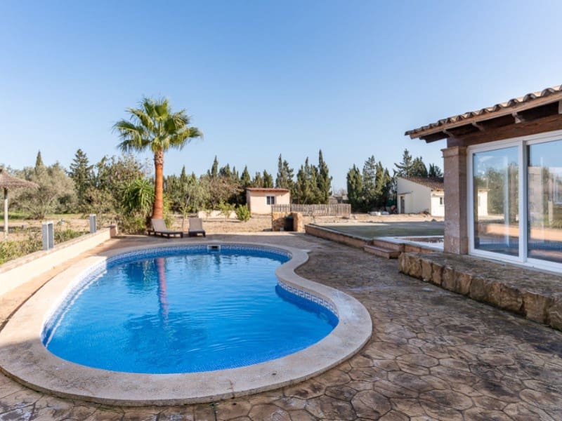 7 soveværelse Finca/Landehus til salg i Santa Maria del Cami med swimmingpool - € 1.400.000 (Ref: 8706113)