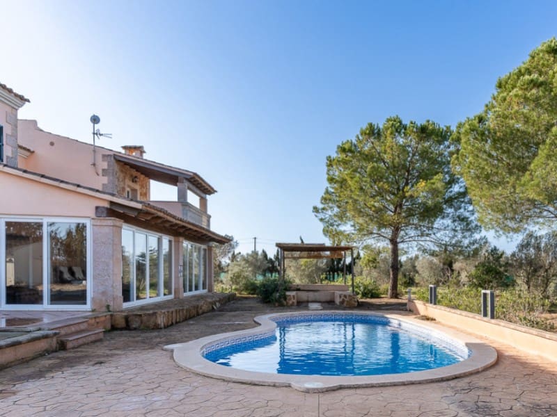 7 soveværelse Finca/Landehus til salg i Santa Maria del Cami med swimmingpool - € 1.400.000 (Ref: 8706113)
