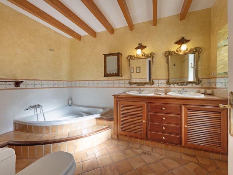 6 Zimmer Finca/Landgut zu verkaufen in Santa Maria del Cami mit Pool Garage - 2.500.000 € (Ref: 8758115)