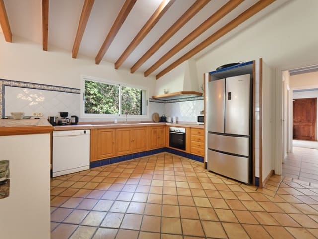 6 soverom Finca/Herregård til salgs i Santa María del Camí med svømmebasseng garasje - € 2 500 000 (Ref: 8758115)