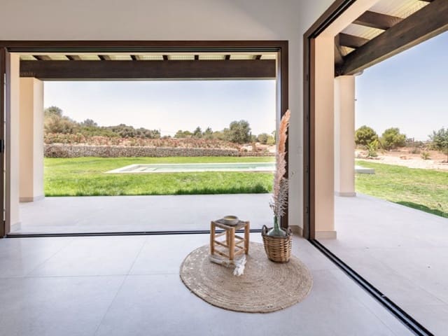 3 slaapkamer Finca/Landhuis te koop in Ses Salines met zwembad garage - € 1.995.000 (Ref: 8765471)