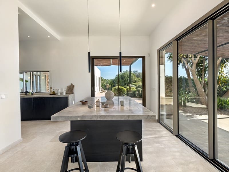 4 soveværelse Finca/Landehus til salg i Ses Salines med swimmingpool - € 3.590.000 (Ref: 8822745)