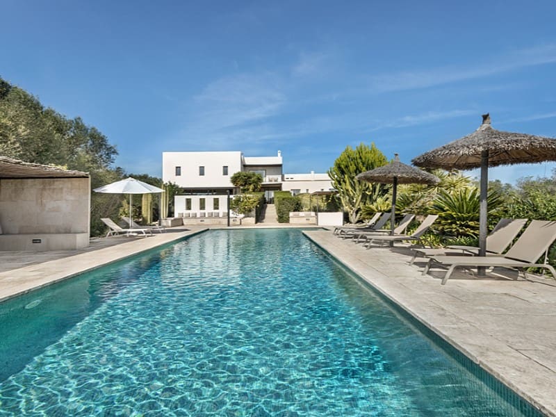 4 soveværelse Finca/Landehus til salg i Ses Salines med swimmingpool - € 3.590.000 (Ref: 8822745)