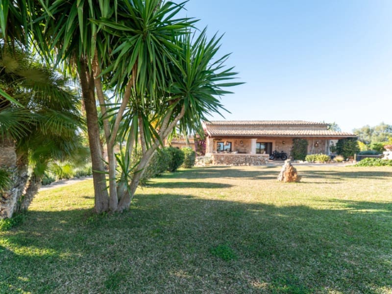 4 slaapkamer Finca/Landhuis te koop in Felanitx met zwembad - € 2.435.000 (Ref: 8841367)