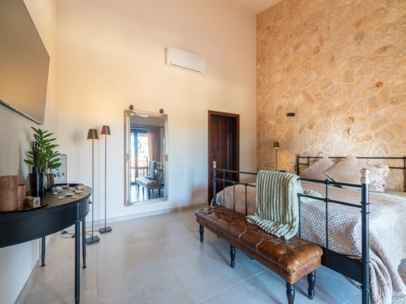 4 slaapkamer Finca/Landhuis te koop in Felanitx met zwembad - € 2.435.000 (Ref: 8841367)