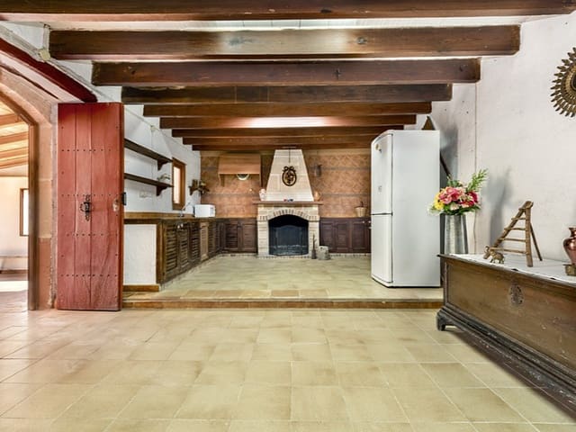 4 chambre Finca/Maison de Campagne à vendre à Sant Joan avec garage - 760 000 € (Ref: 8880048)