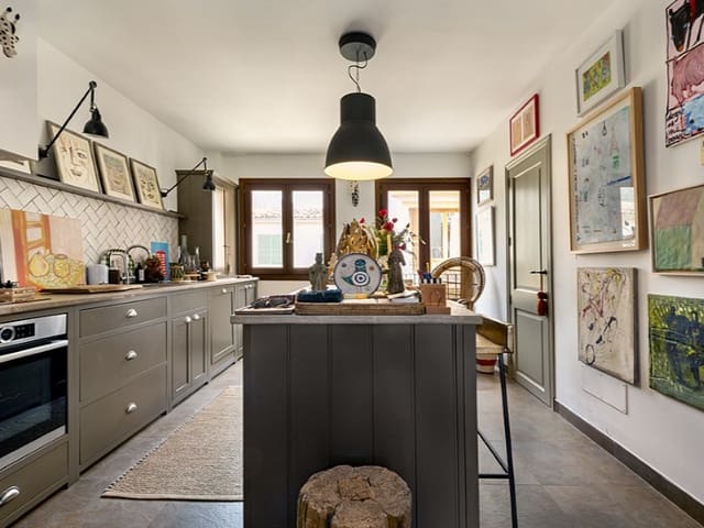 4 soveværelse Villa til salg i Alaró med swimmingpool garage - € 1.180.000 (Ref: 8884430)