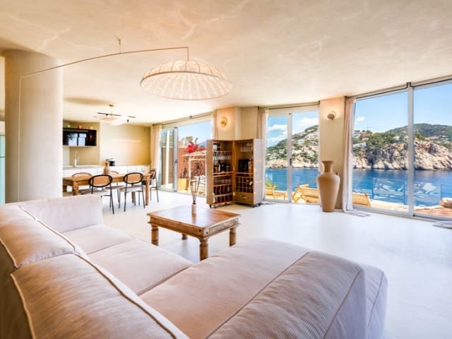 2 soveværelse Lejlighed til salg i Puerto de Andratx, Andratx med swimmingpool - € 1.450.000 (Ref: 8912118)