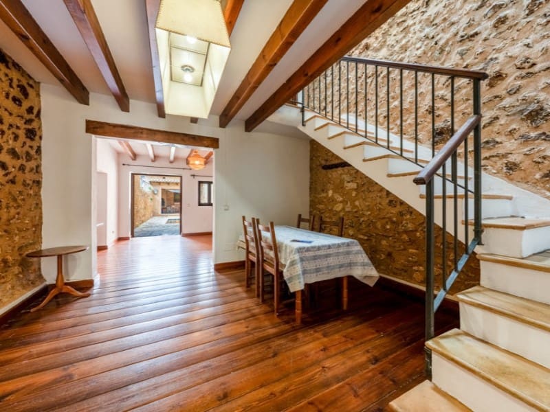 Chalet de 3 habitaciones en Sencelles en venta con piscina - 525.000 € (Ref: 8921549)