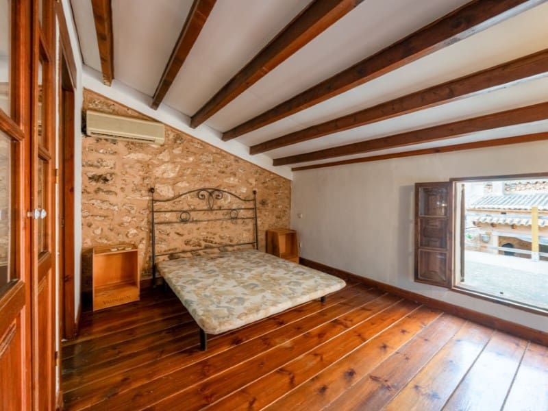 Chalet de 3 habitaciones en Sencelles en venta con piscina - 525.000 € (Ref: 8921549)