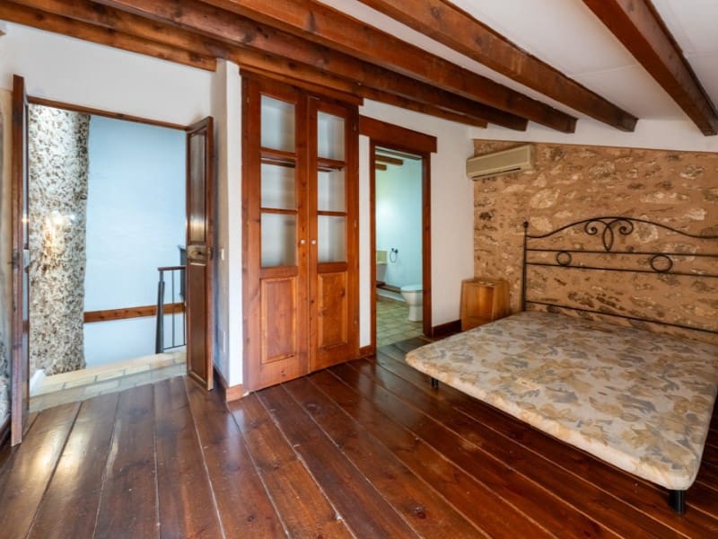 Chalet de 3 habitaciones en Sencelles en venta con piscina - 525.000 € (Ref: 8921549)