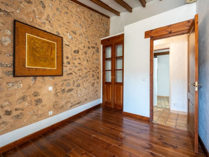 Chalet de 3 habitaciones en Sencelles en venta con piscina - 525.000 € (Ref: 8921549)