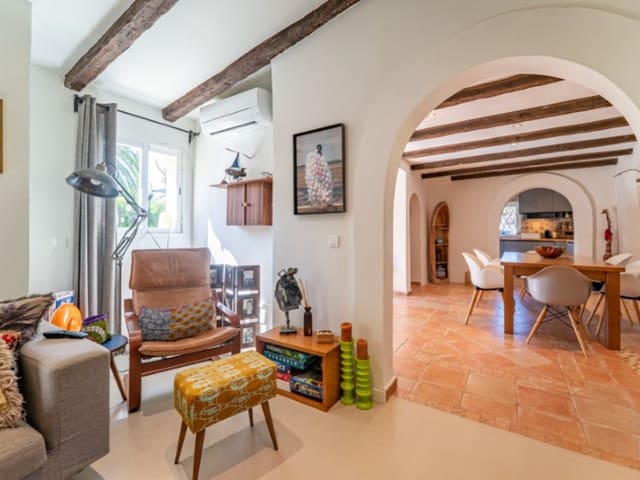 5 soverom Finca/Herregård til salgs i Bunyola med svømmebasseng garasje - € 1 350 000 (Ref: 8923945)