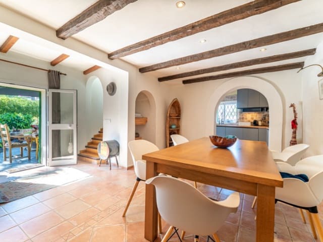 5 soverom Finca/Herregård til salgs i Bunyola med svømmebasseng garasje - € 1 350 000 (Ref: 8923945)