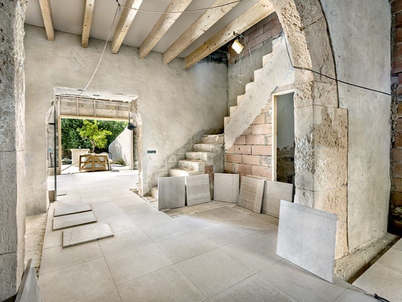 4 soveværelse Villa til salg i Alaro med swimmingpool garage - € 2.250.000 (Ref: 8930114)